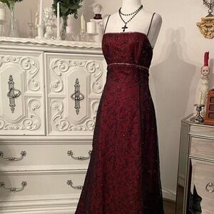 Blondie Nites 90's vampy red & black fully beaded maxi gown prom occasion dress